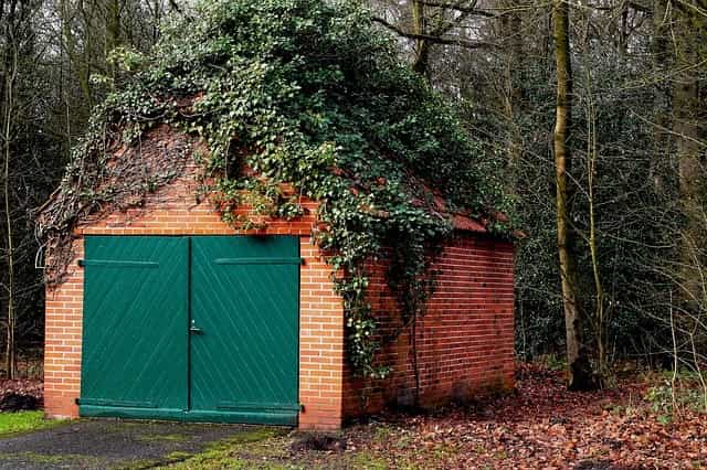 garage storage space