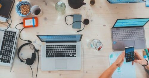 Hot desking in office space